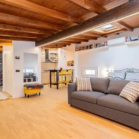 Charme In Mansarda - * Bergame